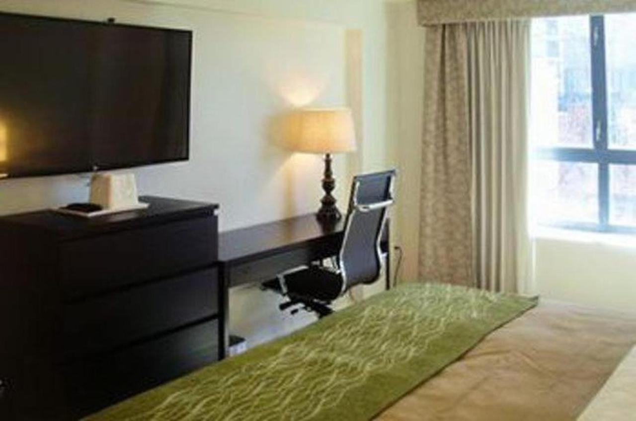 Comfort Inn & Suites - Kew Gardens Near La Guardia Airport New York Ngoại thất bức ảnh